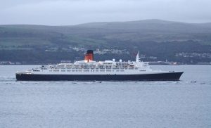 QE2 Leaving Clyde 20 Sept 2007
